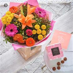 Mother&#39;s Day Bright Hand-tied Chocs and Card
